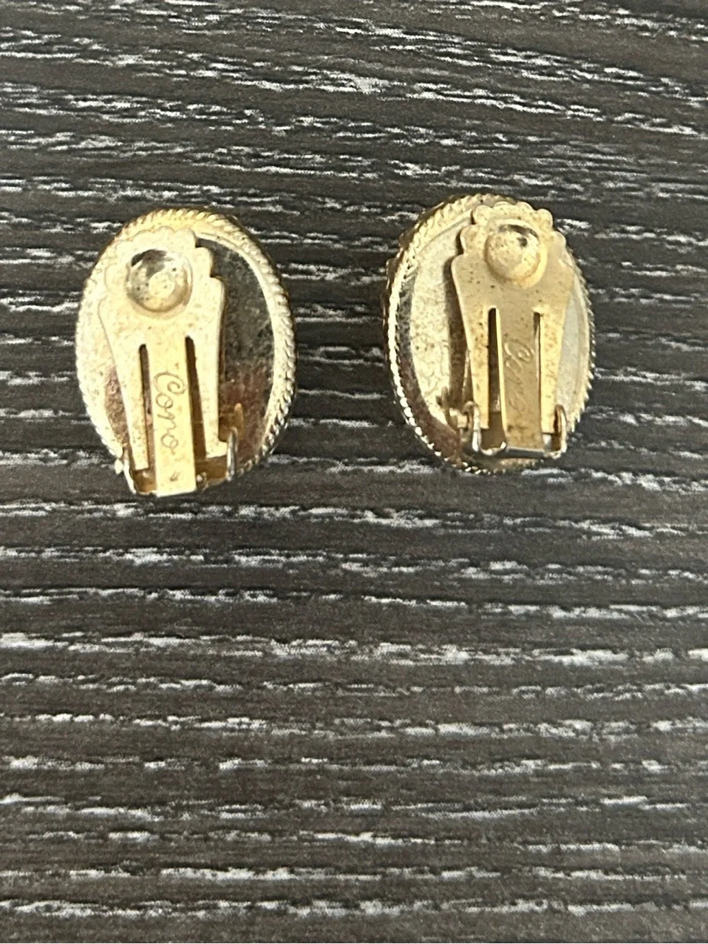 Vintage Mid Century Coro clip on pearl earrings